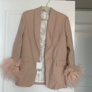 Brand new and never ever worn Beige Pink Zara Straight Cut Feather Blazer!